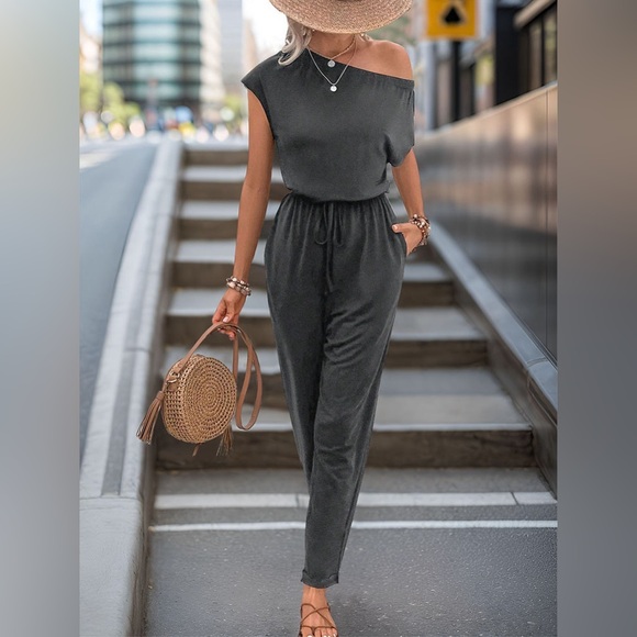 Casual Summer Comfort Drop Shoulder Jumpsuit - Picture 2 of 4